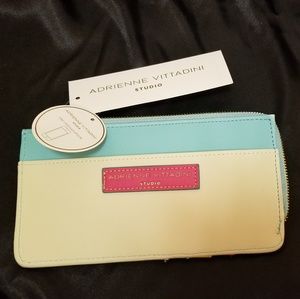 Andrienne Vittadini wristlet